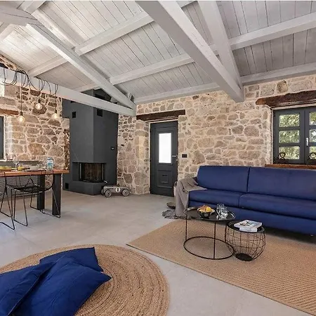 Dvori Private Pool Near Porec Villa *